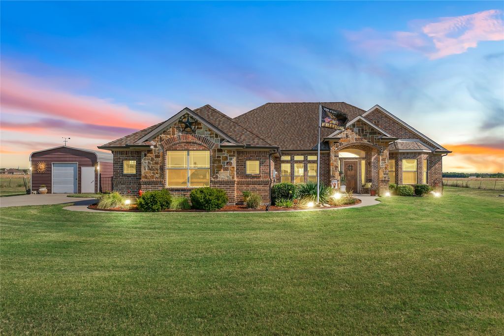 3740 County Road 2156, Caddo Mills, TX 75135