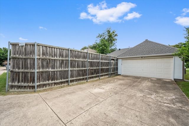 812 FALL Drive, Allen, TX 75002