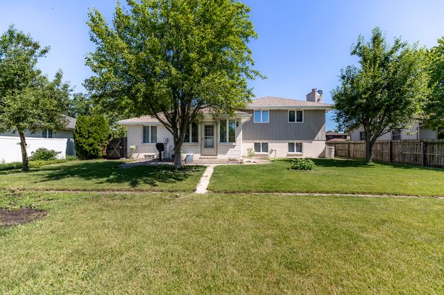 1534 Poplar Lane, Munster, IN 46321