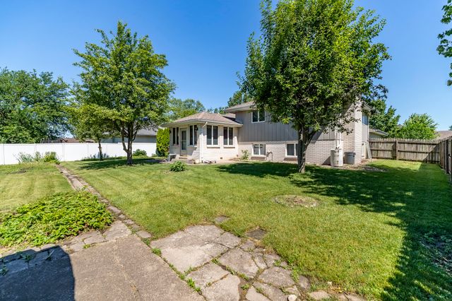 1534 Poplar Lane, Munster, IN 46321