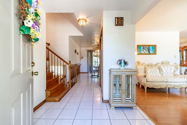 1534 Poplar Lane, Munster, IN 46321
