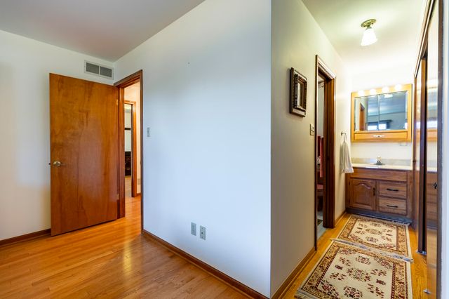 1534 Poplar Lane, Munster, IN 46321
