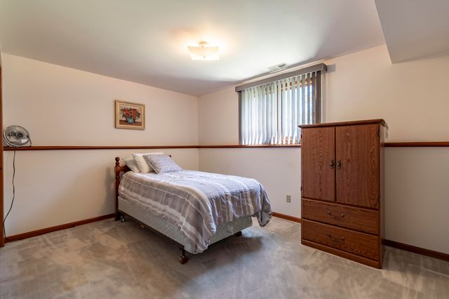 1534 Poplar Lane, Munster, IN 46321