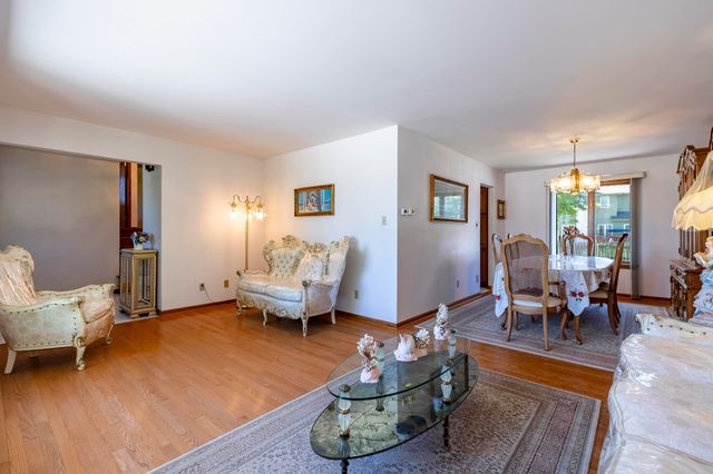 1534 Poplar Lane, Munster, IN 46321