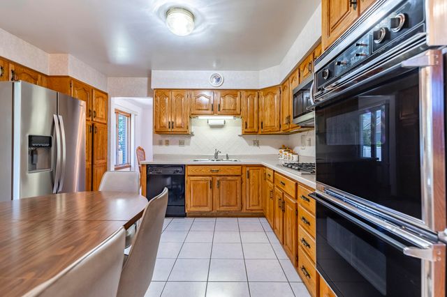 1534 Poplar Lane, Munster, IN 46321