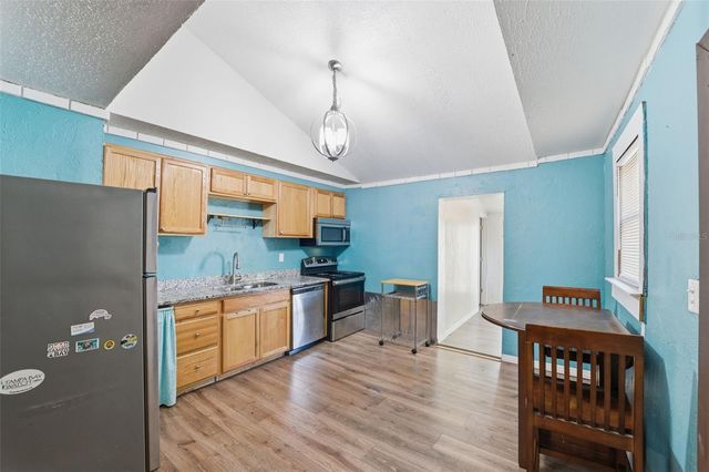 1212 8TH STREET W, Palmetto, FL 34221