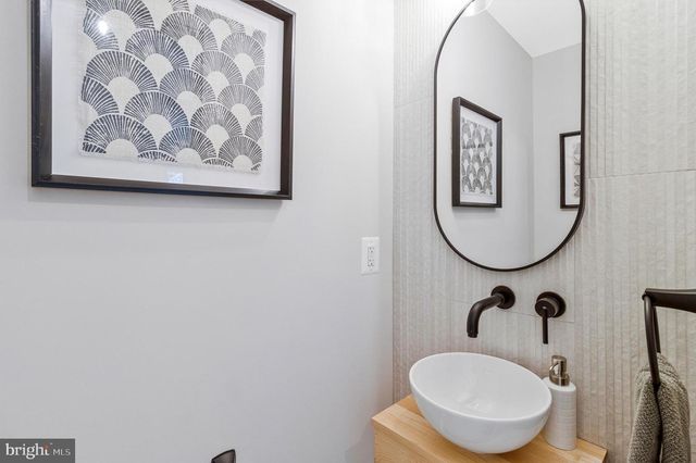 110 E SPRING ST, Alexandria, VA 22301