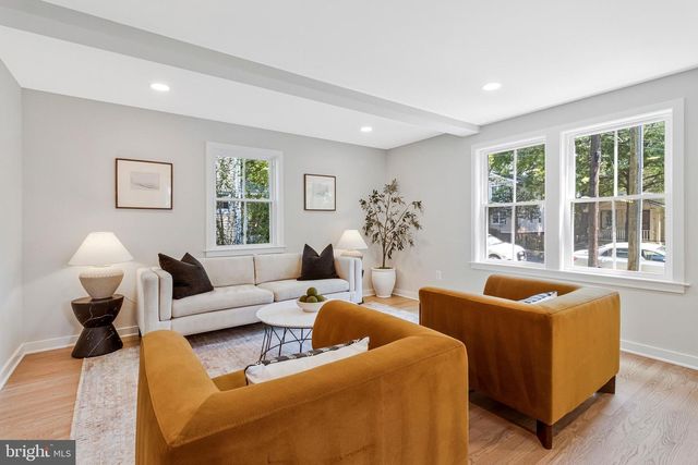 110 E SPRING ST, Alexandria, VA 22301
