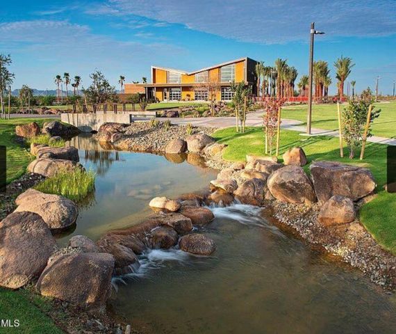 9928 E Tamery Avenue, Mesa, AZ 85212