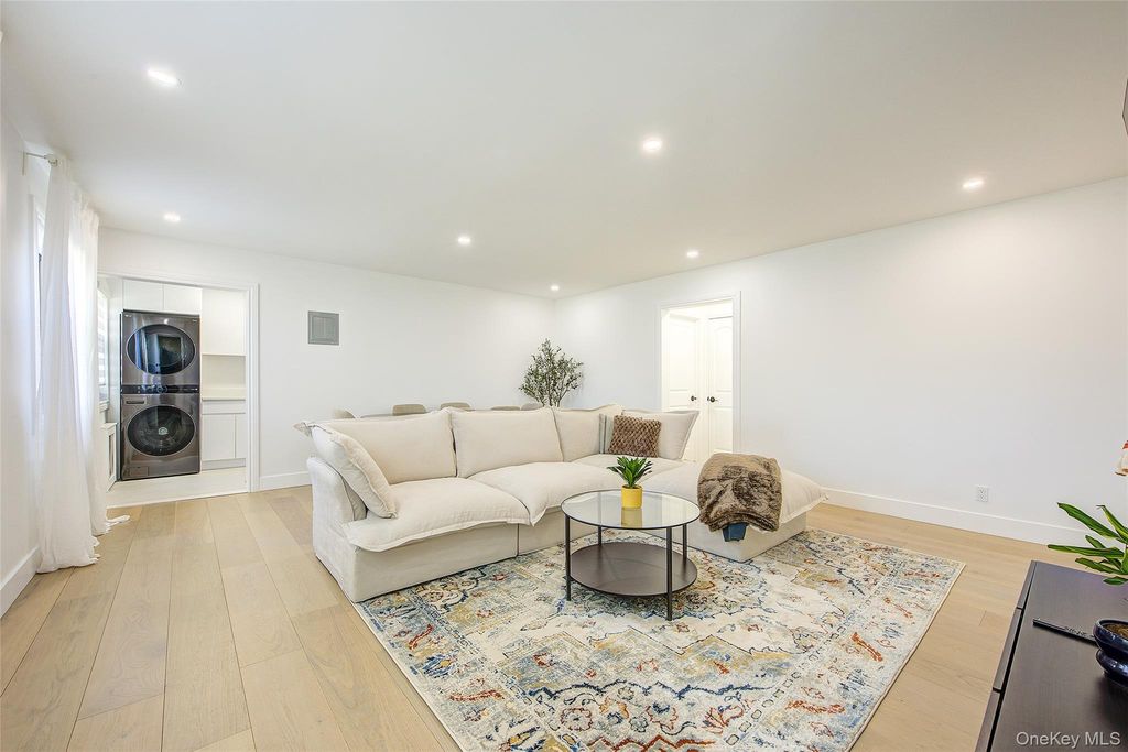 163-56 17th Avenue 4-323, Whitestone, NY 11357 — photo 2