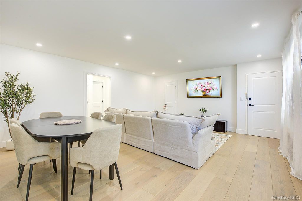 163-56 17th Avenue 4-323, Whitestone, NY 11357 — photo 3