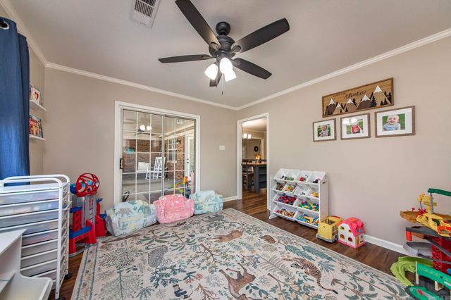 6 Crestwood Drive, Cabot, AR 72023