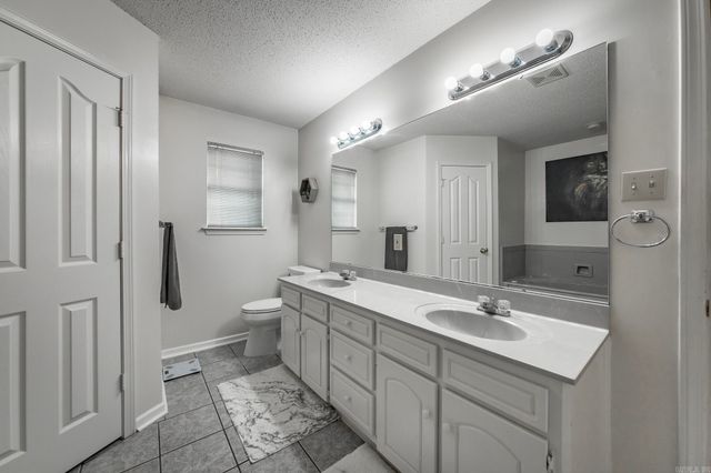 6 Crestwood Drive, Cabot, AR 72023