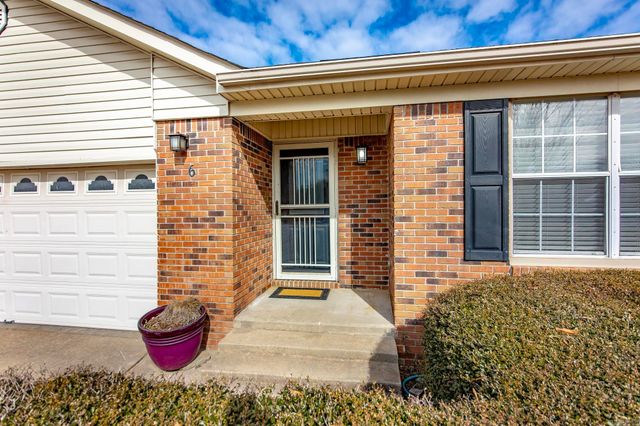 6 Crestwood Drive, Cabot, AR 72023