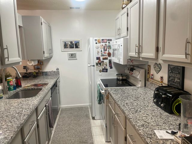 35815 Hunter Avenue, Westland, MI 48185