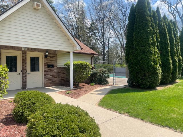35815 Hunter Avenue, Westland, MI 48185