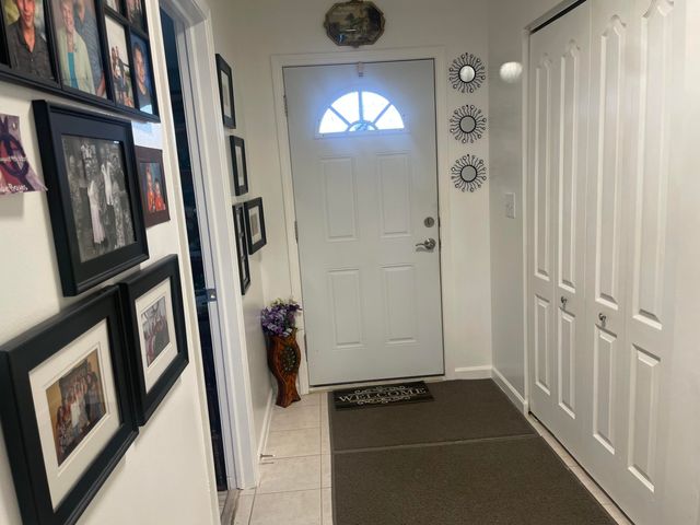 35815 Hunter Avenue, Westland, MI 48185