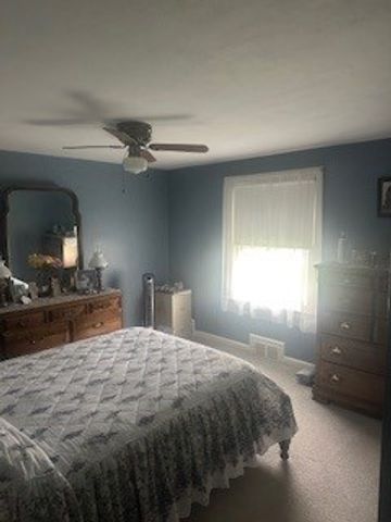 44 Maebeth St, Springfield, MA 01119