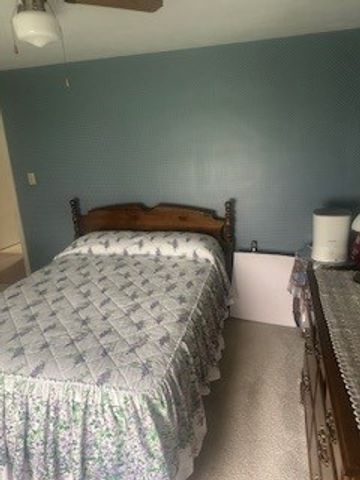 44 Maebeth St, Springfield, MA 01119