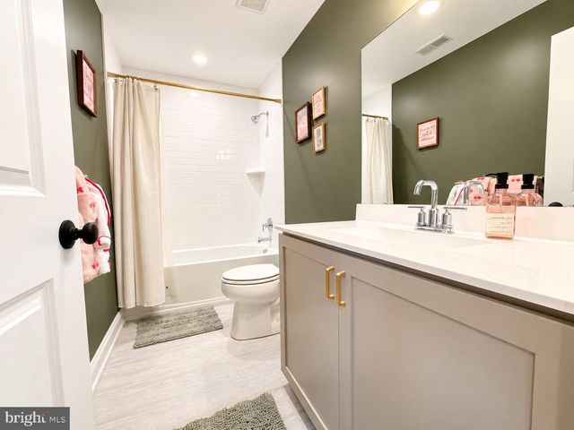 243 FOULKROD BLVD, King Of Prussia, PA 19406