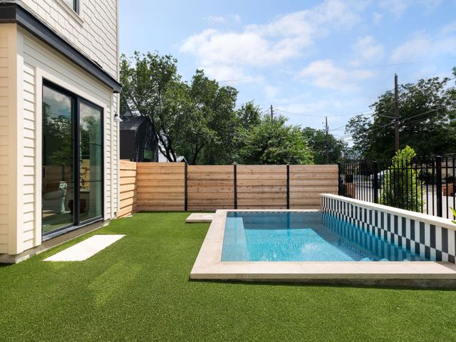 4415 Gillis ST 1, Austin, TX 78745