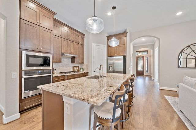 109 Crinium Lily Court, Montgomery, TX 77316