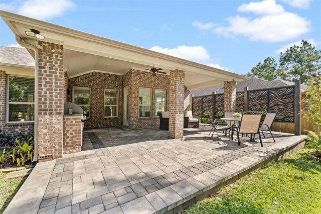 109 Crinium Lily Court, Montgomery, TX 77316