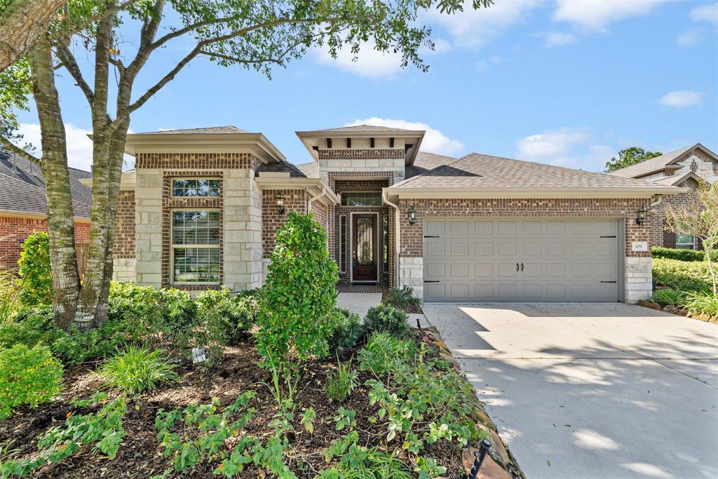 109 Crinium Lily Court, Montgomery, TX 77316