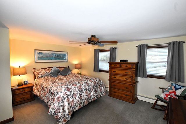 21 Elm St, Grafton, MA 01536