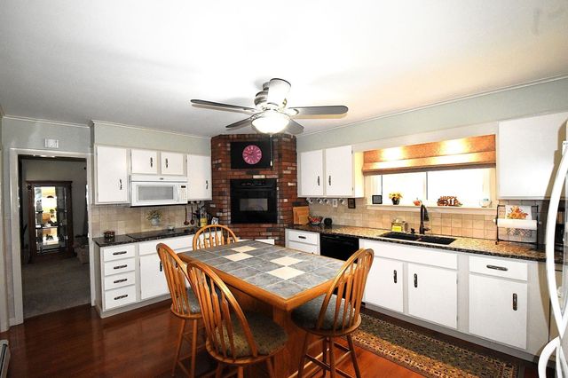 21 Elm St, Grafton, MA 01536