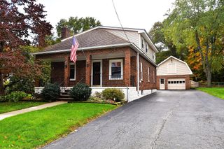 21 Elm St, Grafton, MA 01536