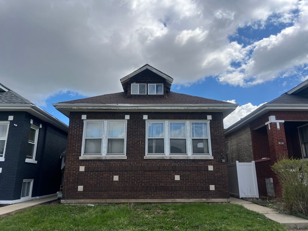 8411 S Throop Street, Chicago, IL 60620