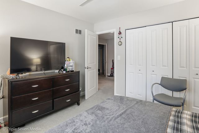 454 Stone Place, Wheeling, IL 60090