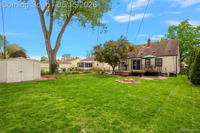 1411 Amelia Avenue, Royal Oak, MI 48073