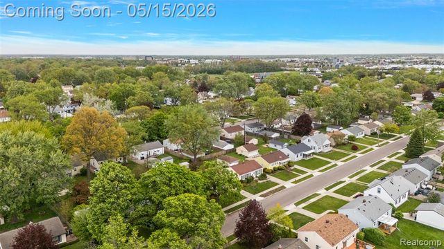 1411 Amelia Avenue, Royal Oak, MI 48073