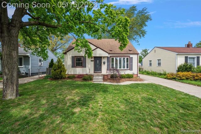 1411 Amelia Avenue, Royal Oak, MI 48073