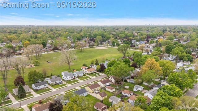 1411 Amelia Avenue, Royal Oak, MI 48073
