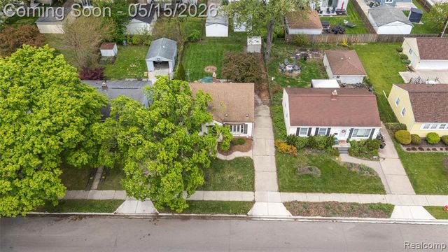 1411 Amelia Avenue, Royal Oak, MI 48073