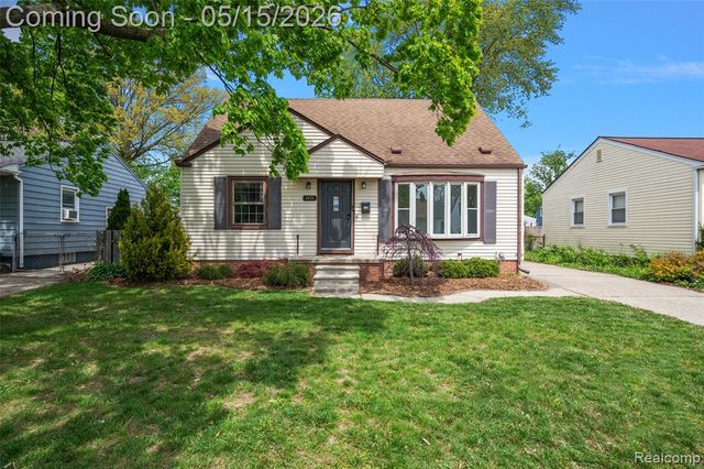 1411 Amelia Avenue, Royal Oak, MI 48073