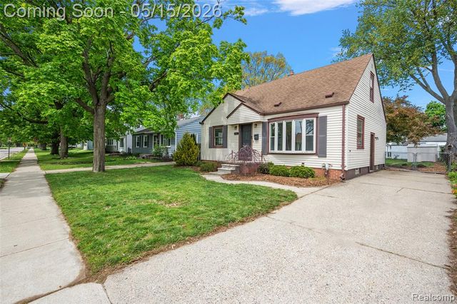 1411 Amelia Avenue, Royal Oak, MI 48073