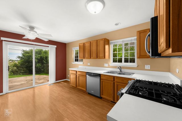2041 Clarewood Lane 2041, Mundelein, IL 60060