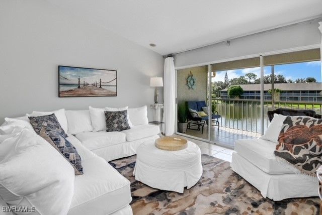 1290 Yesica Ann CIR G203, Naples, FL 34110