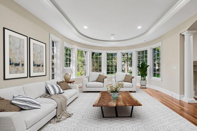 580 Greenwood Road, Northbrook, IL 60062