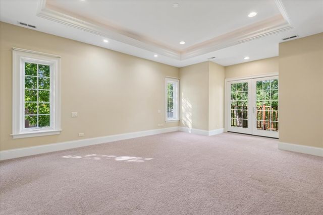 580 Greenwood Road, Northbrook, IL 60062