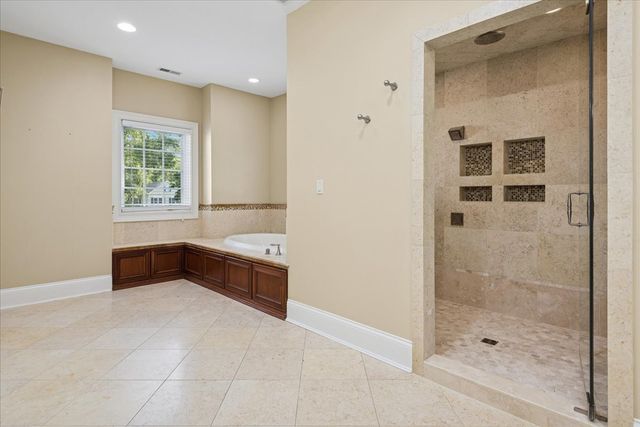 580 Greenwood Road, Northbrook, IL 60062