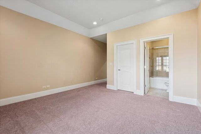 580 Greenwood Road, Northbrook, IL 60062