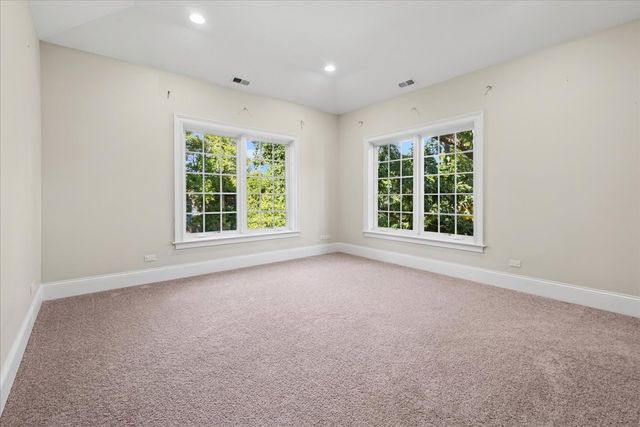 580 Greenwood Road, Northbrook, IL 60062