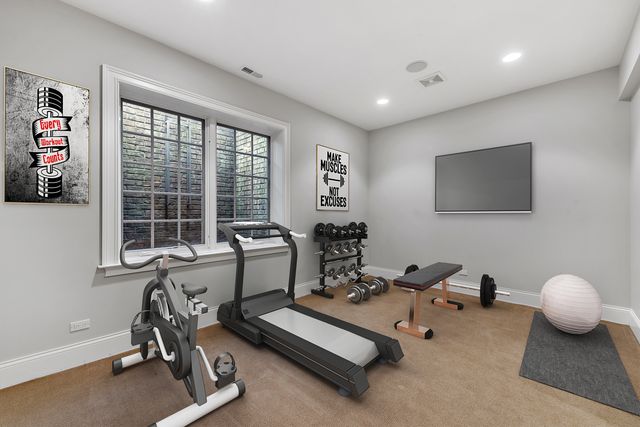 580 Greenwood Road, Northbrook, IL 60062