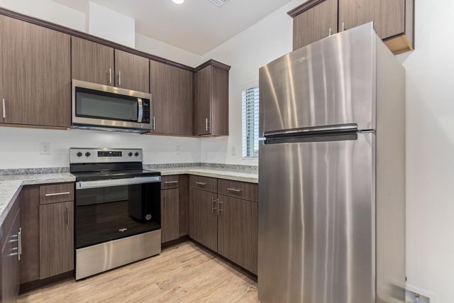 2063 E Lemon Street 3004, Tempe, AZ 85281