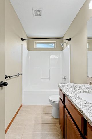 1213 N Lake Ridge Dr, Derby, KS 67037
